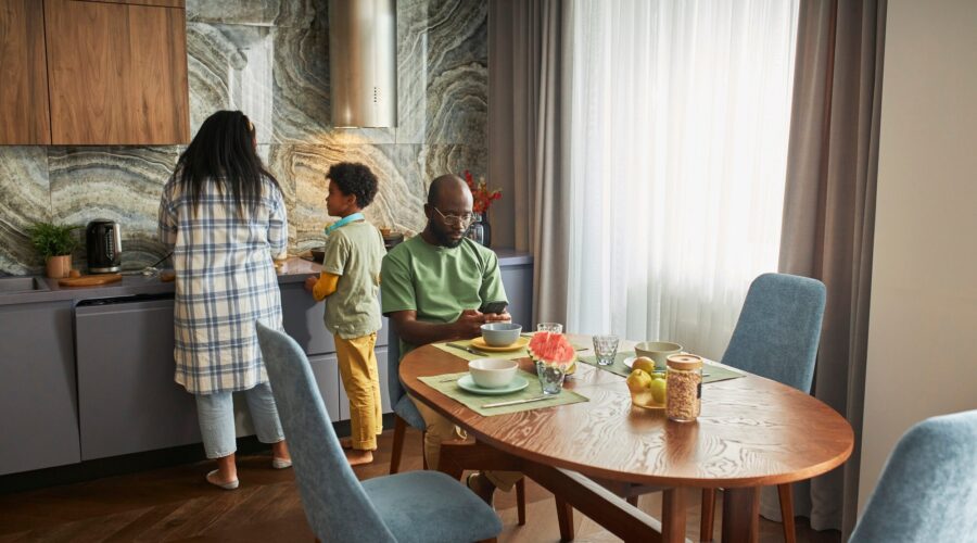 Appartements meublés vs hôtels à Kinshasa : que choisir selon votre budget ?